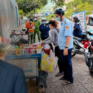 Đừng nghe những gì Tô Tổng nói, hãy nhìn những gì ông ta làm!