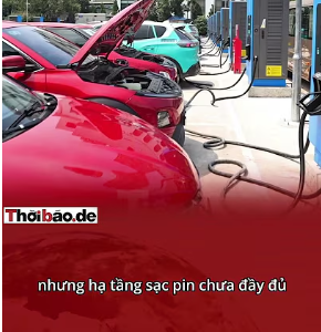 XE XĂNG BỊ CẤM, XE ĐIỆN KHÔNG CHỖ ĐẬU – DÂN KHỔ VÌ LỆCH CHÍNH SÁCH